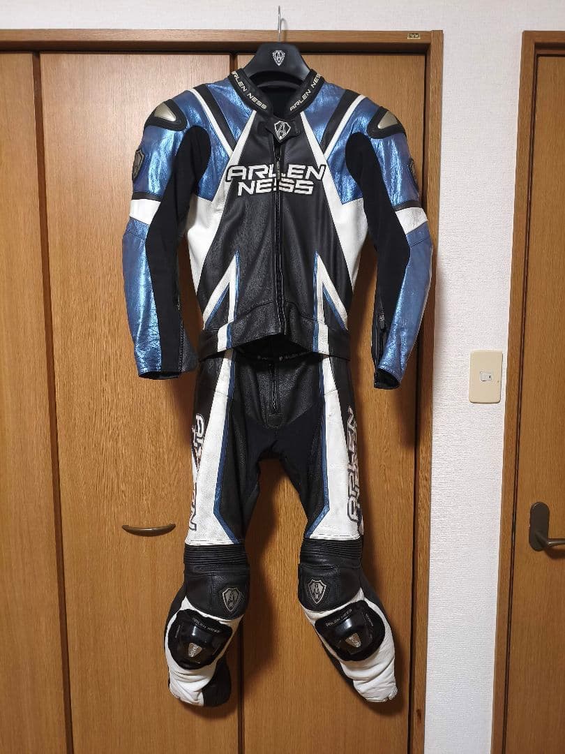 ARLEN NESS セパレート革ツナギ 黒/青/白 - メルカリ