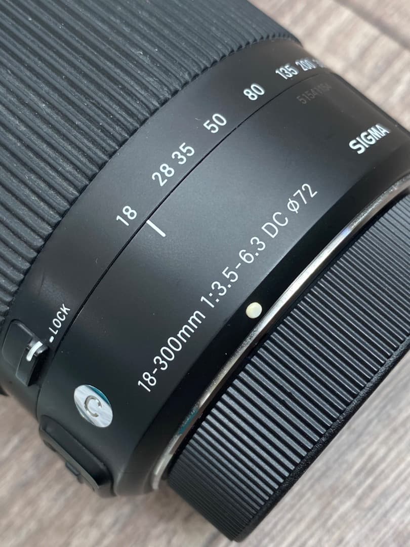 SIGMA 18-300mm F3.5-6.3 DC MACRO PENTAX用