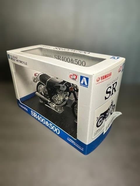 美品】YAMAHA SR400&500 ダイキャストモデル 1/12完成品 - メルカリ