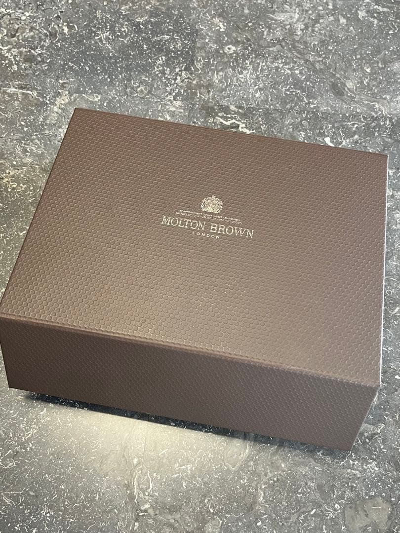 MOLTON BROWN バスセット 3本入り　ギフトボックス入り MOLTON BROWN（モルトン ブラウン） ギフトセット フローラル アロマ