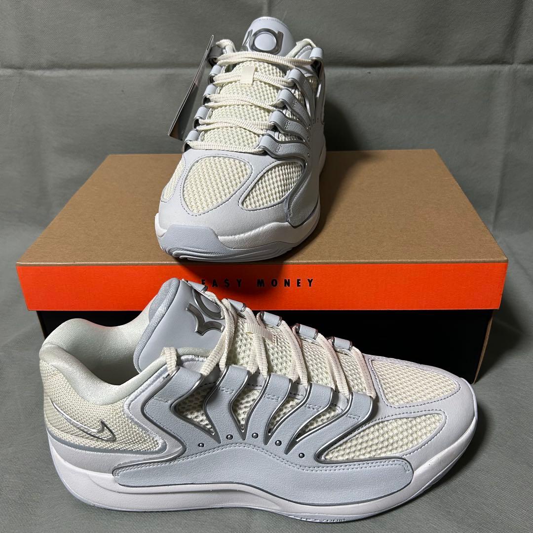 ナイキ　KD18 グレー　ホワイト　シルバー　ケビンデュラント　バッシュ　白 ナイキ KD18 グレー ホワイト シルバー ケビンデュラント バッシュ 白