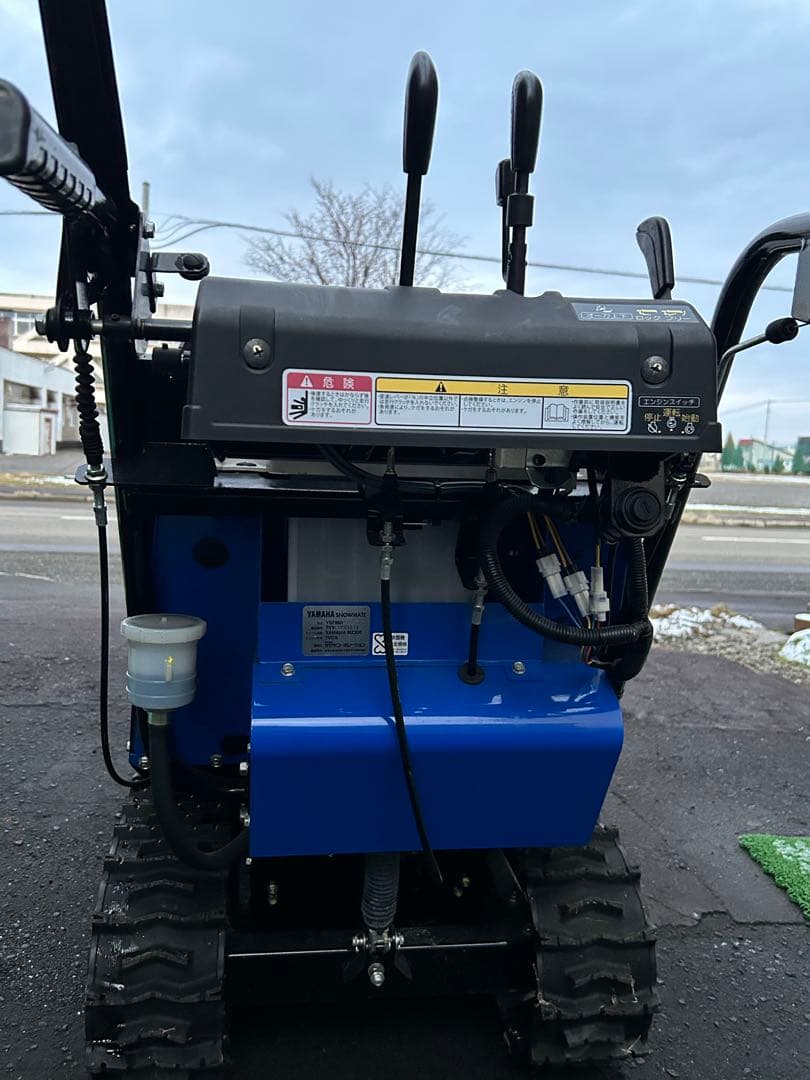 値下げ‼︎ 北海道空知地方近郊限定販売！！ ヤマハ除雪機YSF860-B 送料
