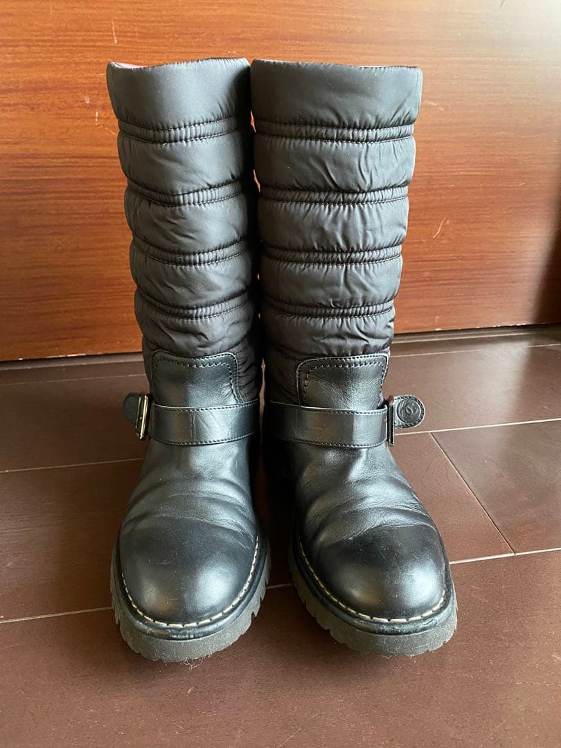 CHANEL キルティングエンジニアブーツ　ブラック　23.5cm