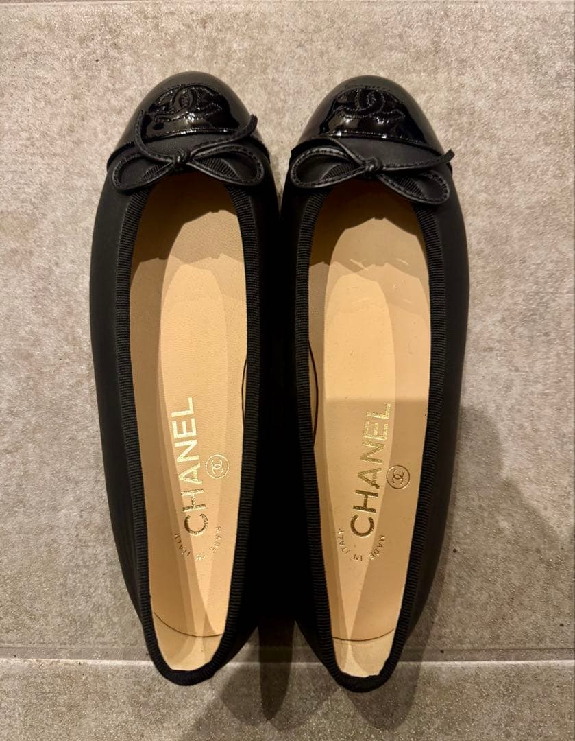 CHANEL バレエシューズ ブラック 35ハーフ - メルカリ