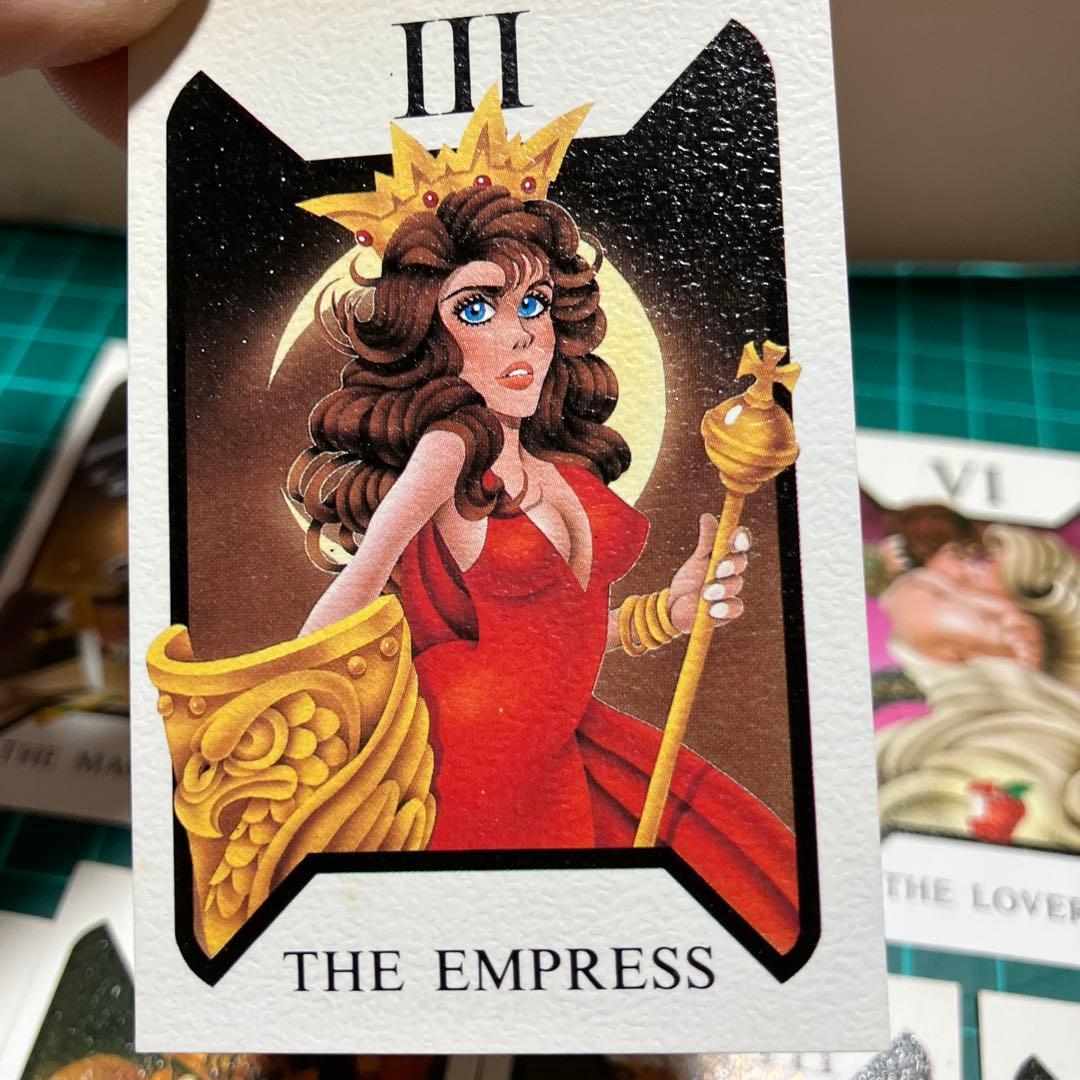 森永ハイクラウンチョコレート（ボックスタイプ）付属のタロットカード