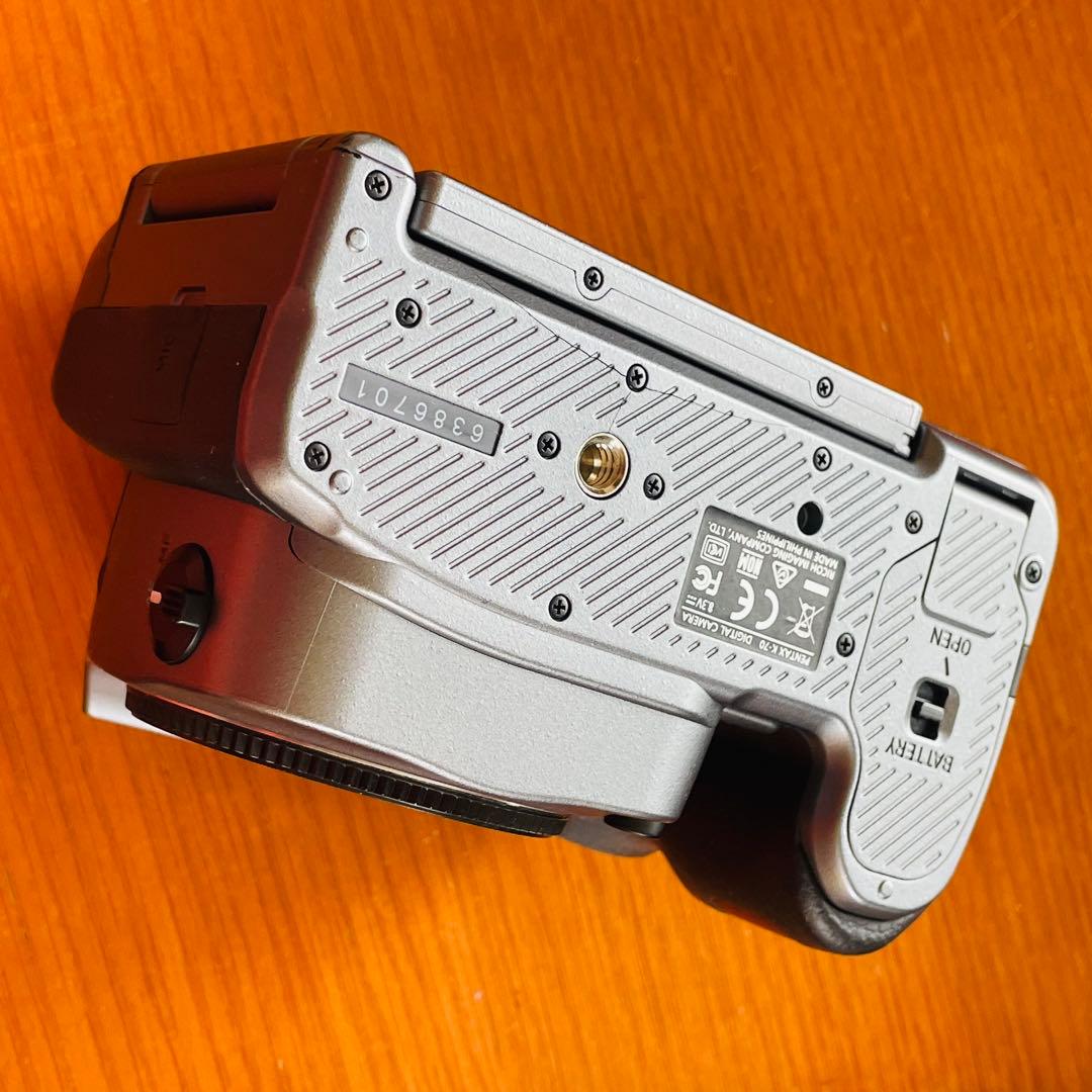 PENTAX K-70 18-135WRキット SILKY SILVER