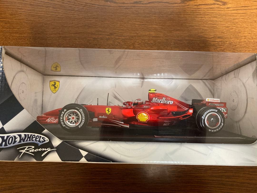 フェラーリF2007キミ・ライコネン♯6 1/18Hot Wheels - メルカリ