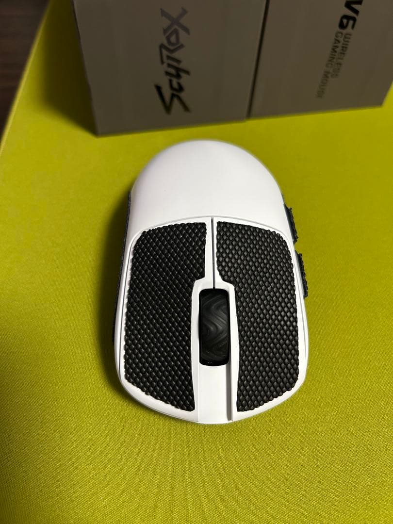 Scyrox v6 White
