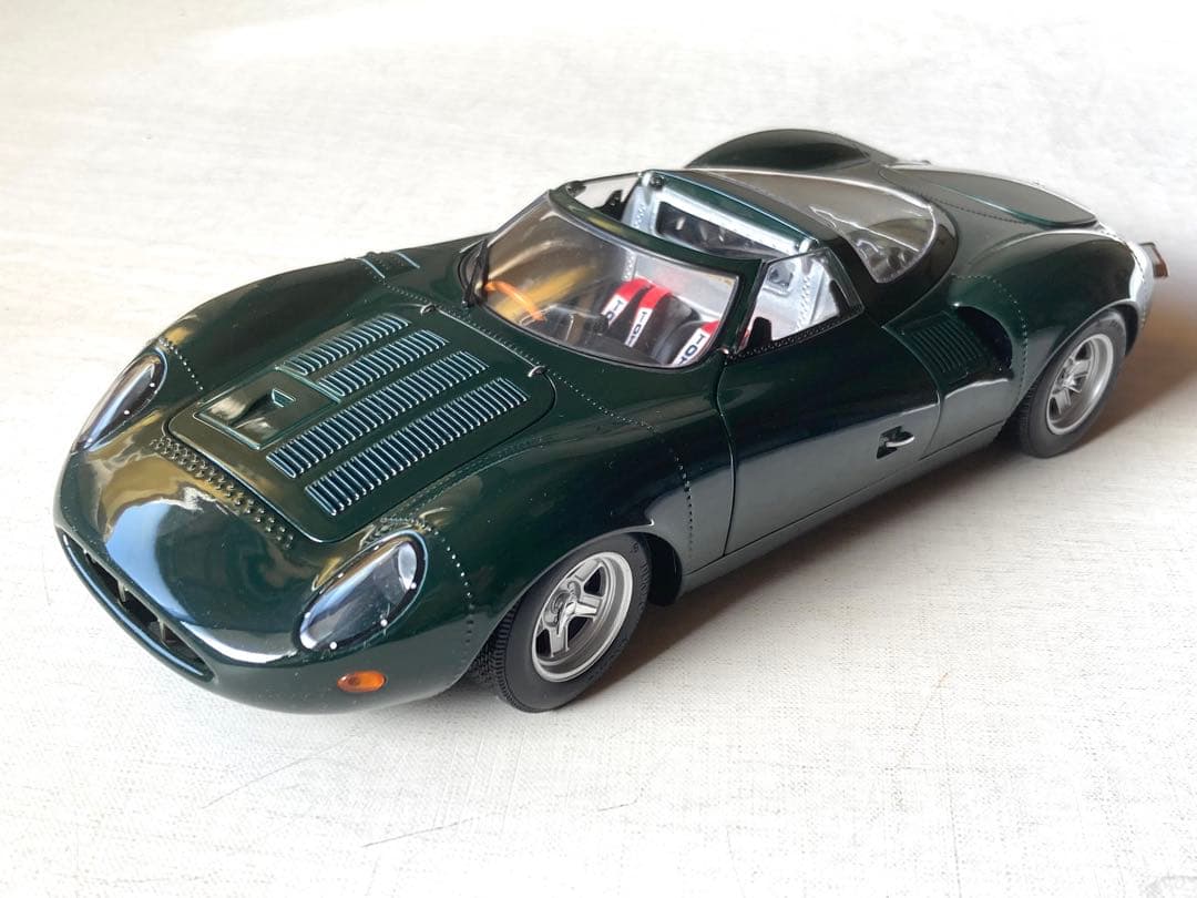 1/18 JAGUAR XJ13 AUTOart - メルカリ