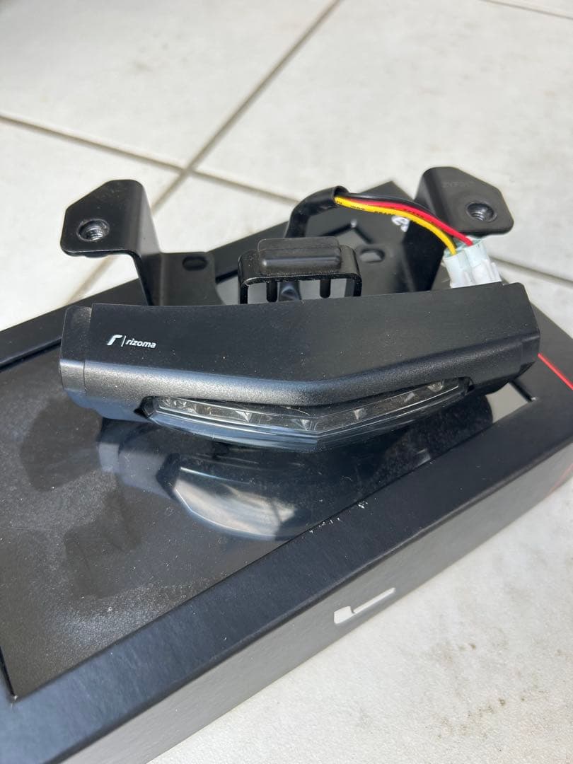 MT-09 (13-15) RIZOMA/リゾマ LEDテールライト【実働品】 - メルカリ