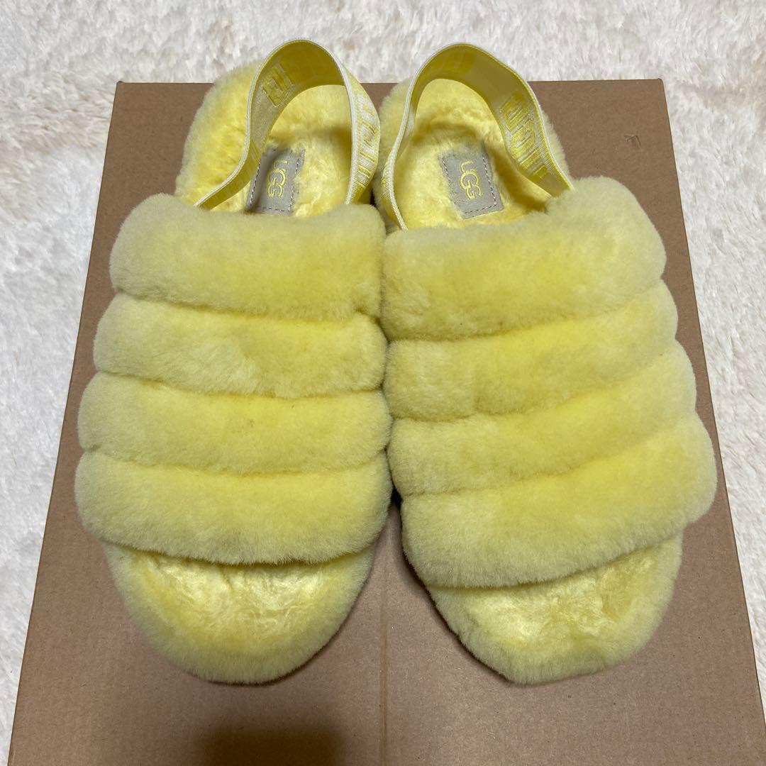 UGG イエロー ファー サンダル 24㎝ - メルカリ