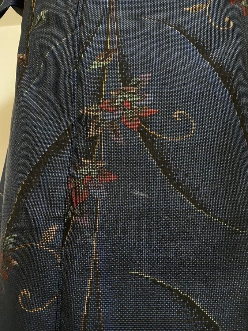 トールサイズ 本場奄美大島紬 正絹 花唐草 裄71 身丈171 - メルカリ