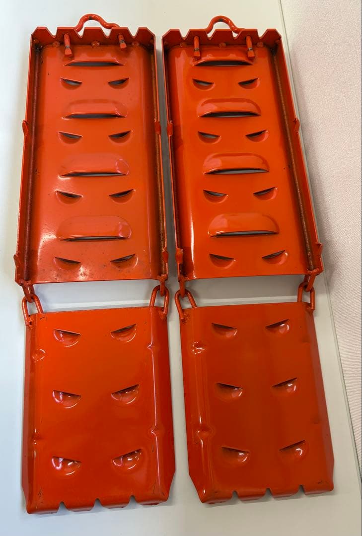 スノーヘルパー　金属製　車両メンテナンスツール スタック脱出ツール ソフトヘルパー RV 2トン車用 金属製のWアイゼン付