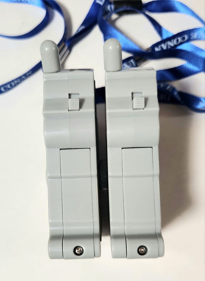 無添くら寿司✖名探偵コナン から紅の恋歌 DBバッジ型トランシーバー