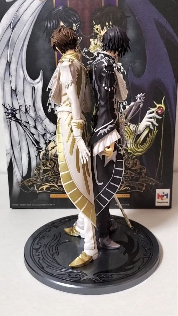 コードギアス CLAMP works in ルルーシュ&スザク フィギュア - メルカリ