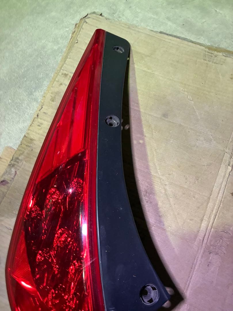 z33 中期 後期 テールランプ テールライト ピン全折れ - メルカリ
