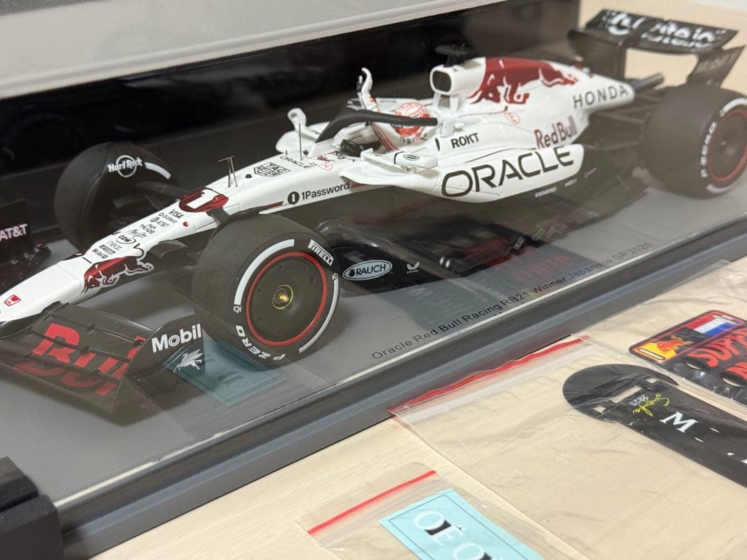 スパーク spark 1/18 RB21 2025日本GP M.フェルスタッペン - メルカリ