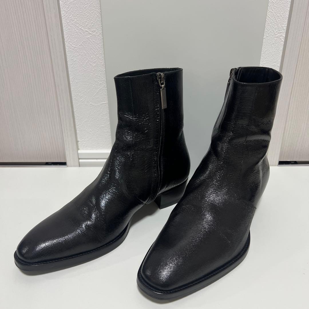 SAINT LAURENT Cracked Leather Heel Boots - メルカリ