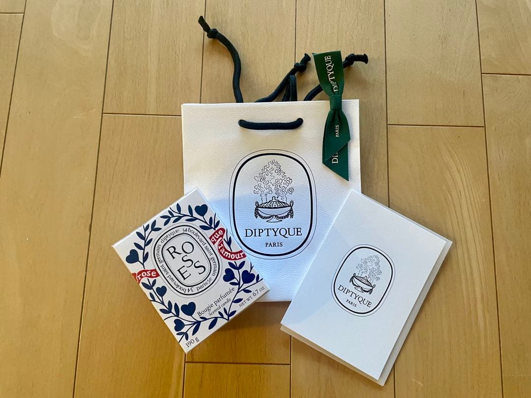 diptyque 限定版 ROSES (ローズ)キャンドル 190g 2026年 Roses - Classic Candle | Diptyque Paris