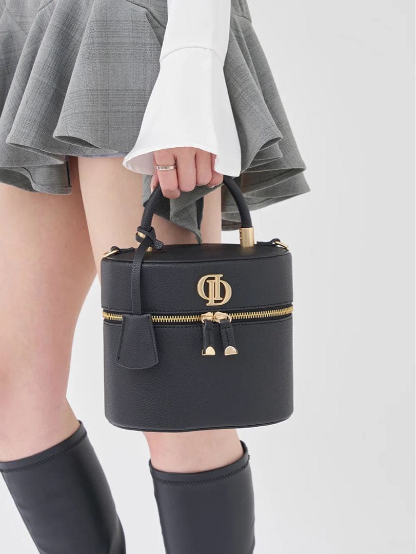 新品未開封 Darich ダーリッチ Dモチーフバニティバッグ ブラック 黒