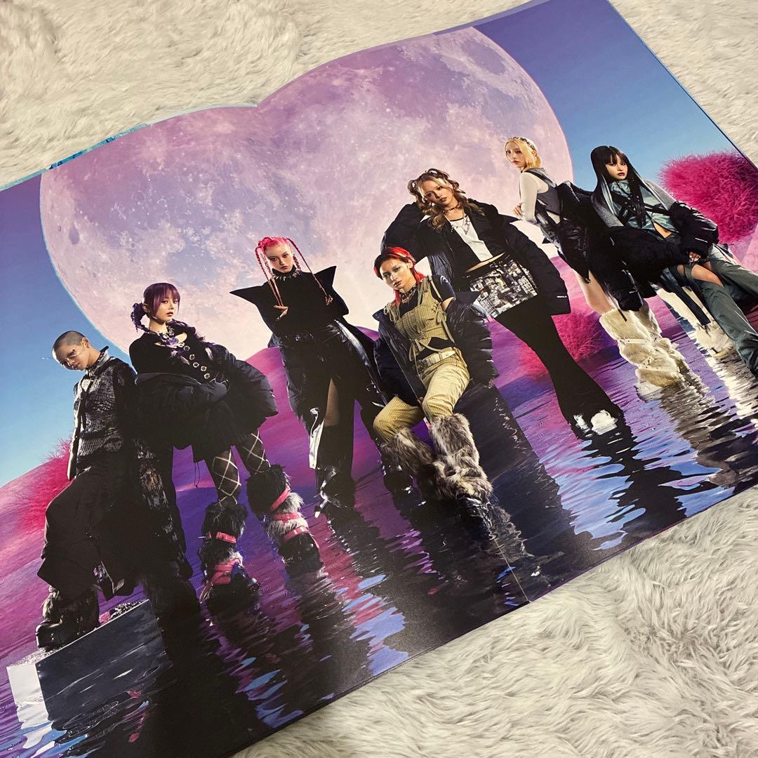 XG グッズ4点セット THE CORE ダウンジャケットPhotobook - メルカリ