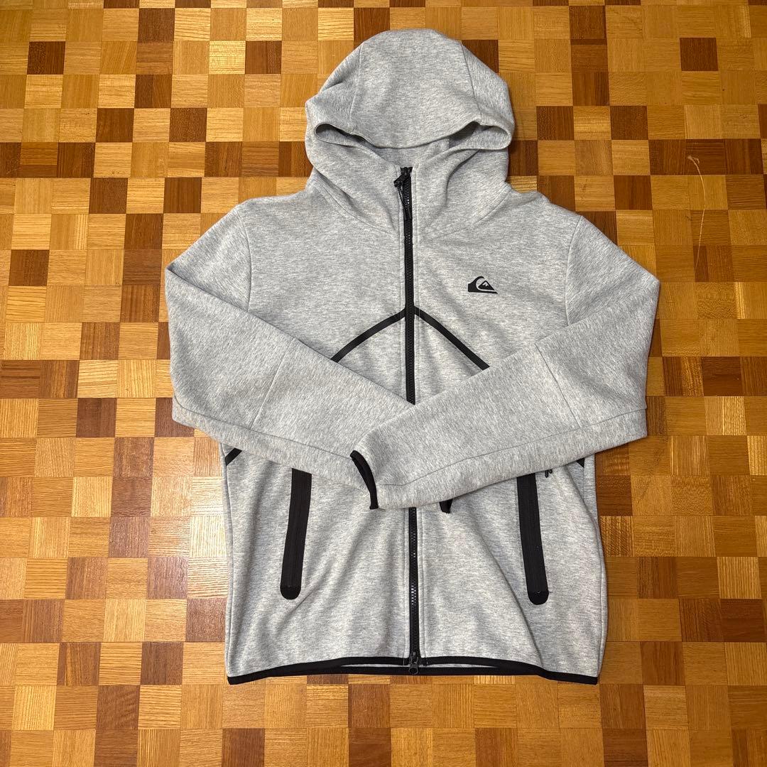 早い者勝ち QUIKSILVER グレー テックフリース NIKE セットアップ