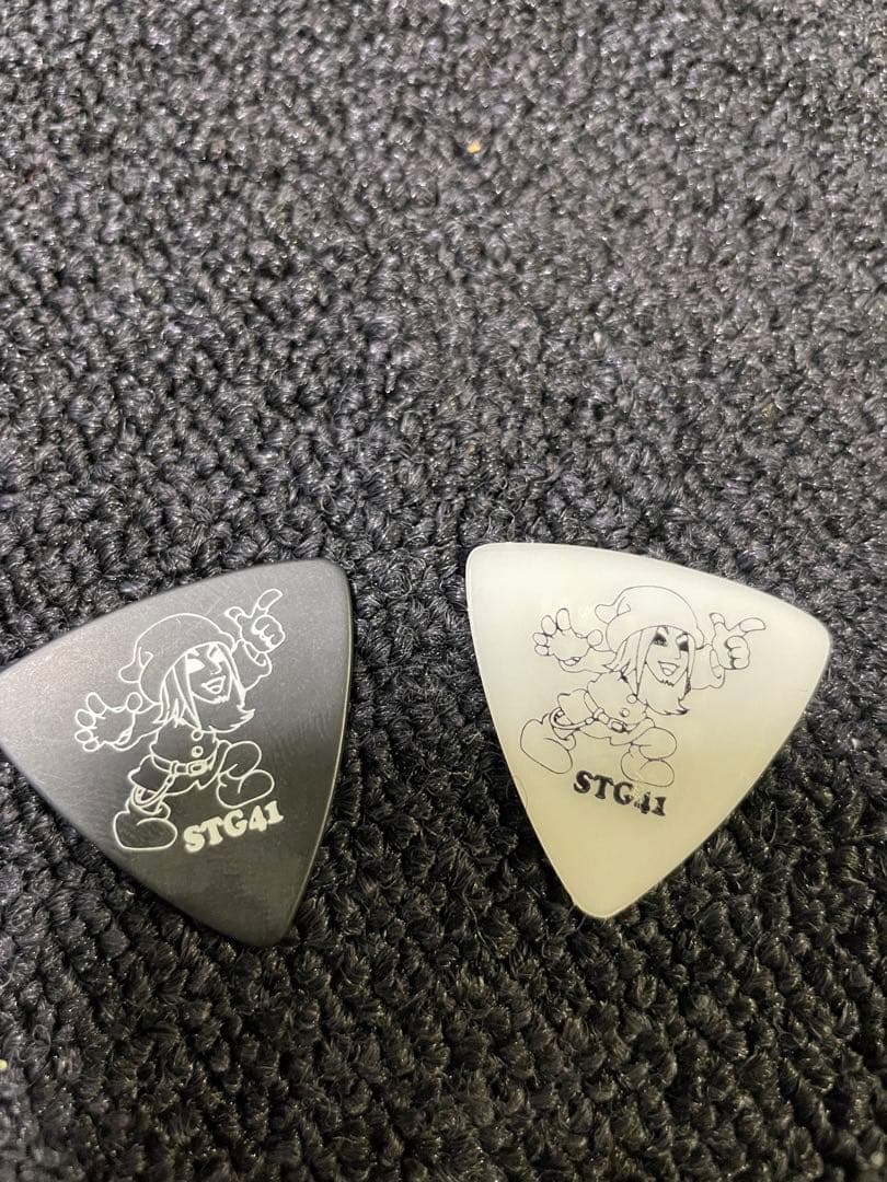GLAY HISASHI ピック 本人使用 2枚セット - メルカリ