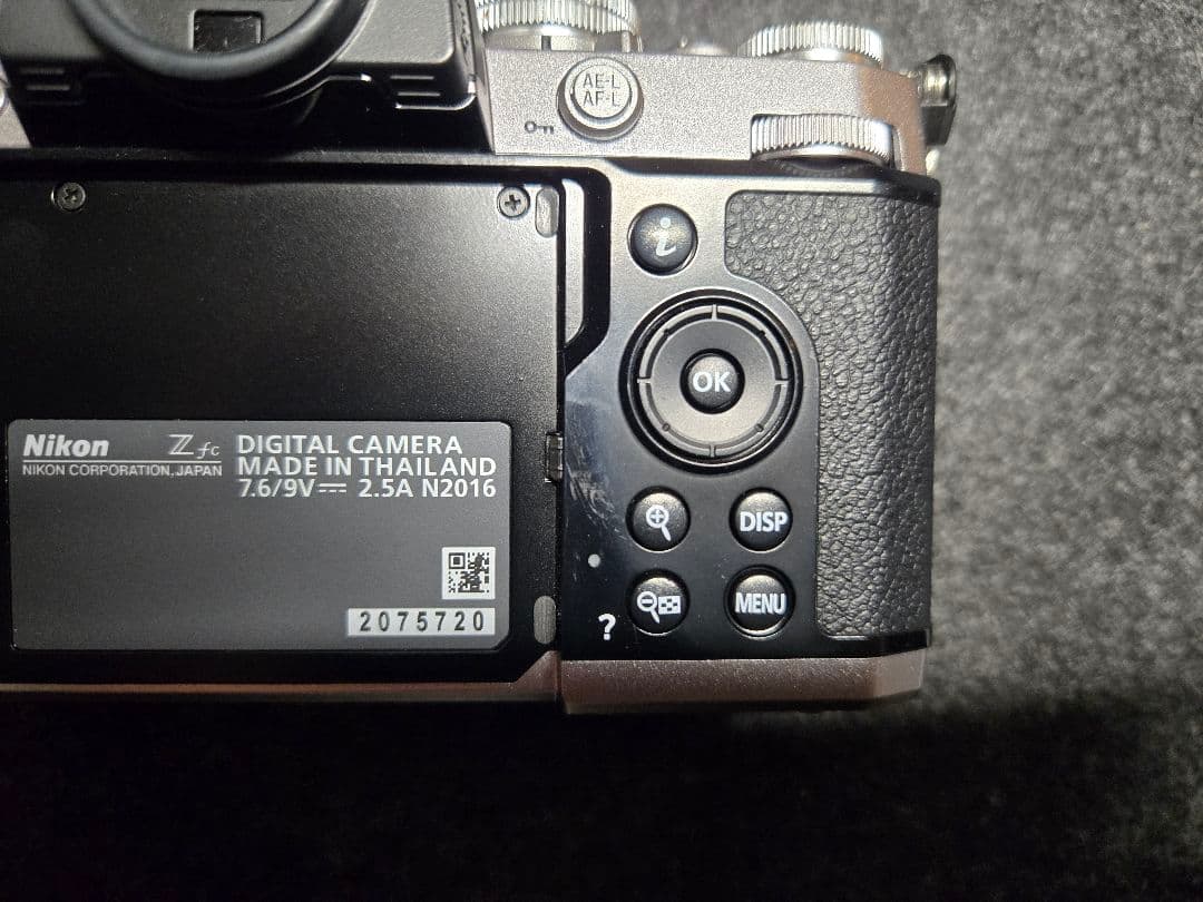 シャッター490回】Nikon Z fc 16-50 VR SL レンズキット - メルカリ