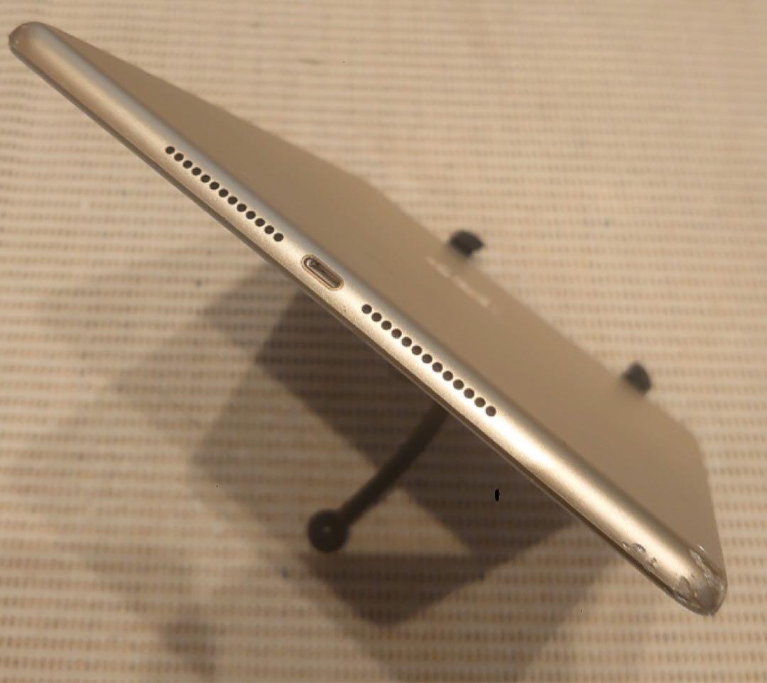 完動品SIMフリーiPad第5世代(A1823)本体32GB送料込BHP61 - メルカリ