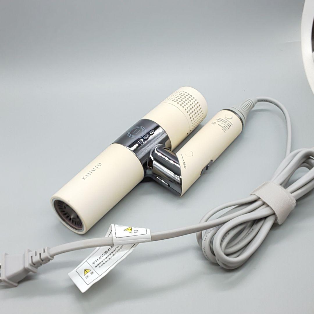 絹女　キヌジョ　KINUJO 大風量マイナスイオン ドライヤー《正規品》980