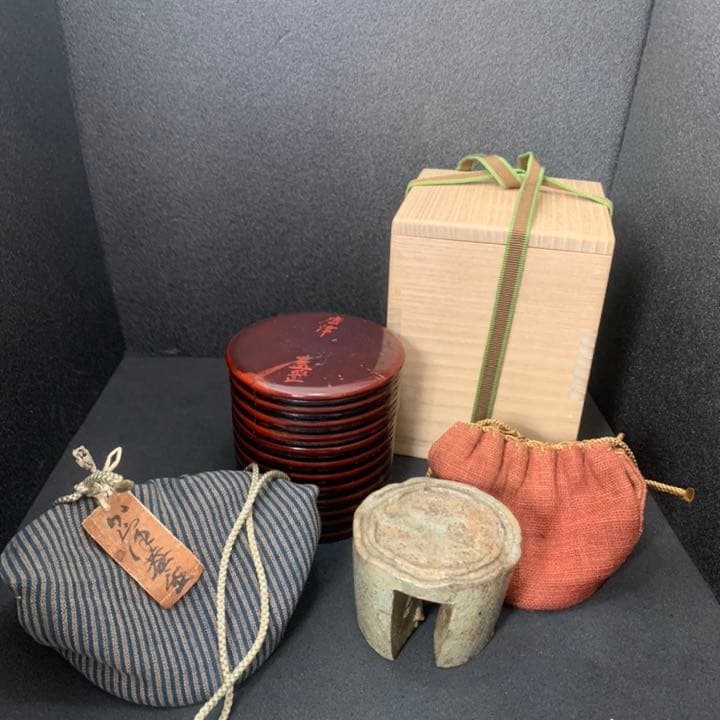 時代　古唐津　三足蓋置　茶道具　唐津 茶道具 蓋置 唐津三島 十三代太郎右衛門 共箱 - メルカリ