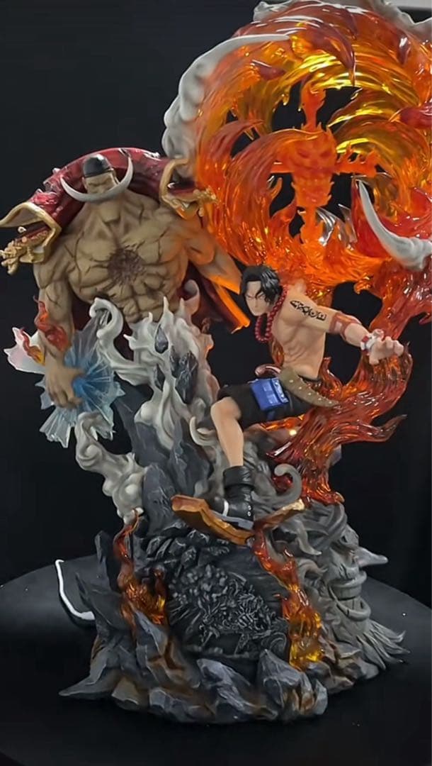 新品】期間限定値下げ‼️ワンピース エース 白ひげ フィギュア