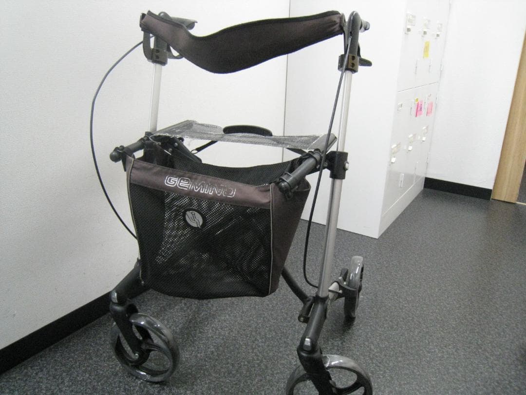 ハンディウォークL GEMINO 30 歩行器 歩行車 パナマウントベッド
