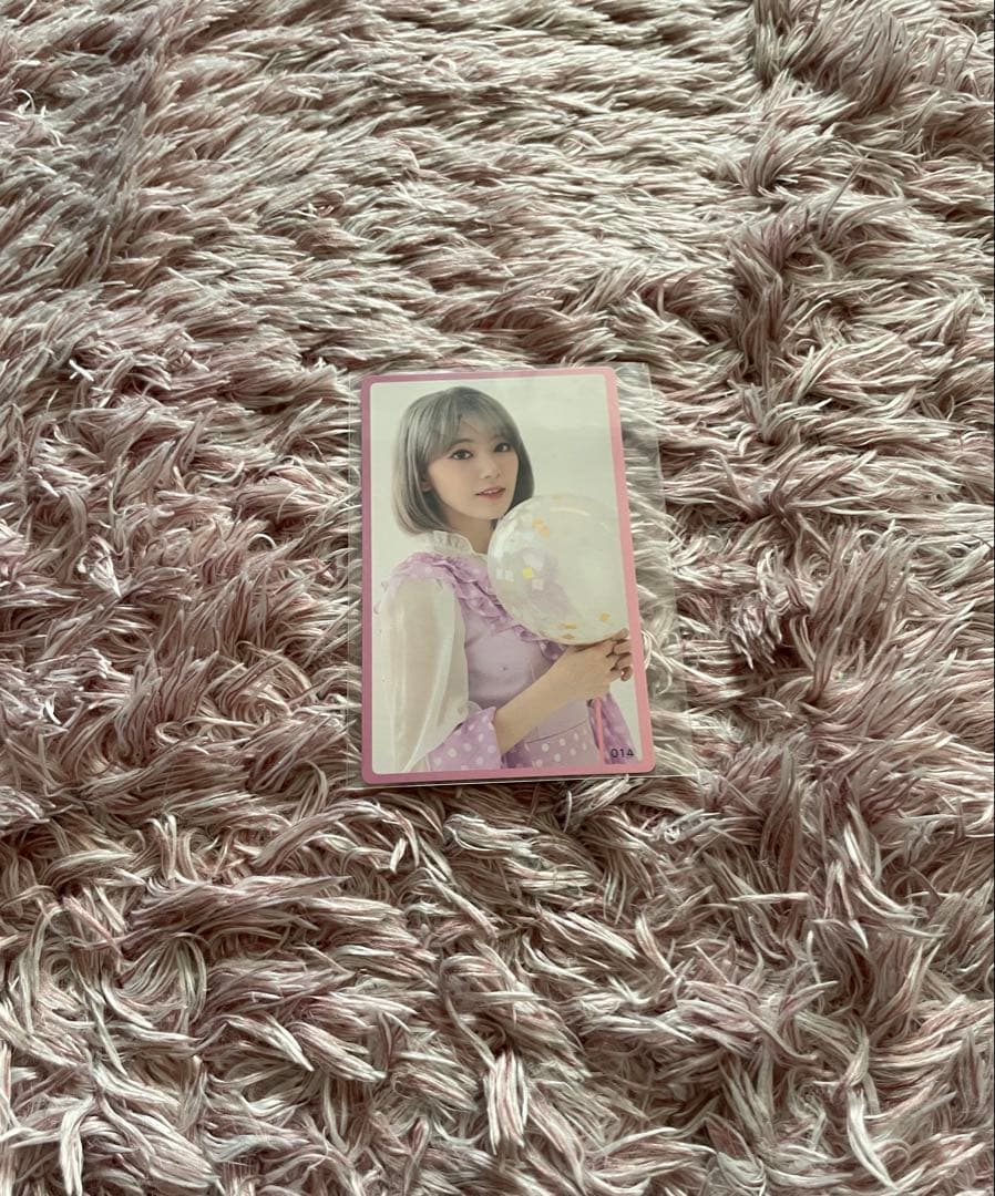 IZ*ONE 宮脇咲良 ランダムトレカ - メルカリ