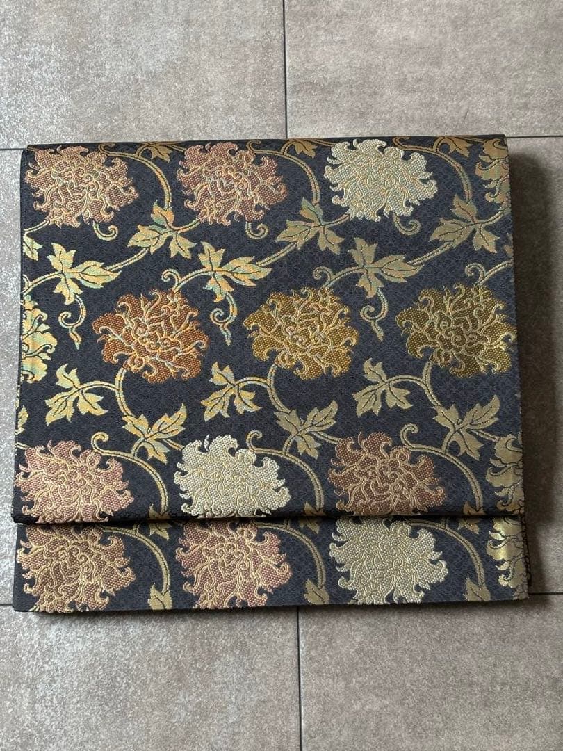 箔屋清兵衛 草木染 牡丹唐草 袋帯 正絹 - メルカリ