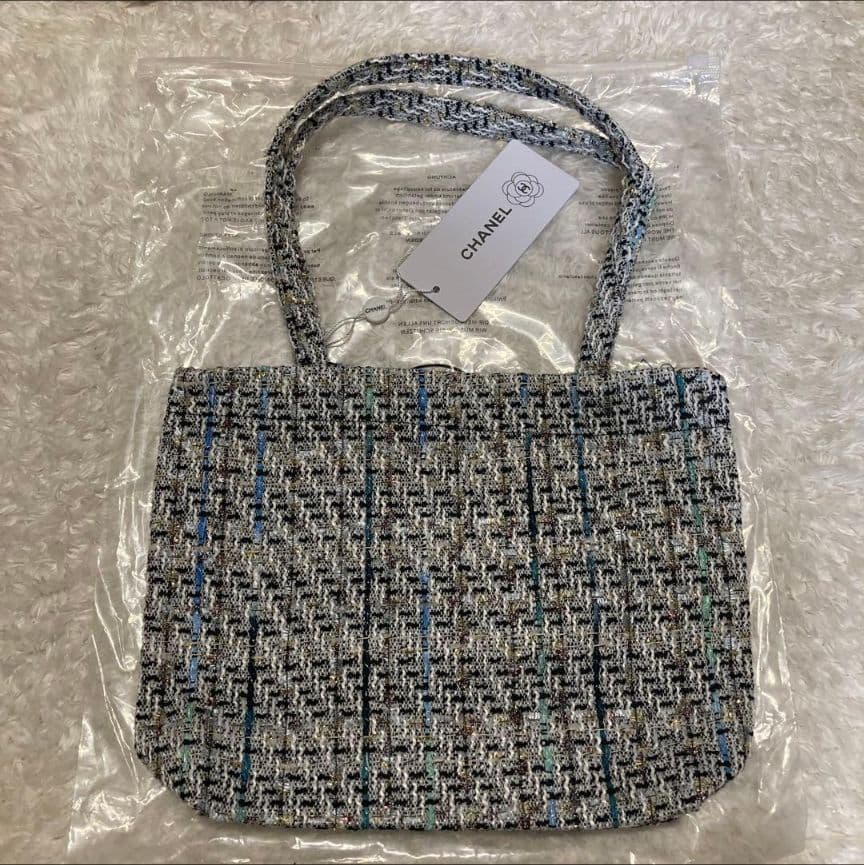 CHANEL ツイードトートバッグ スパンコール - メルカリ