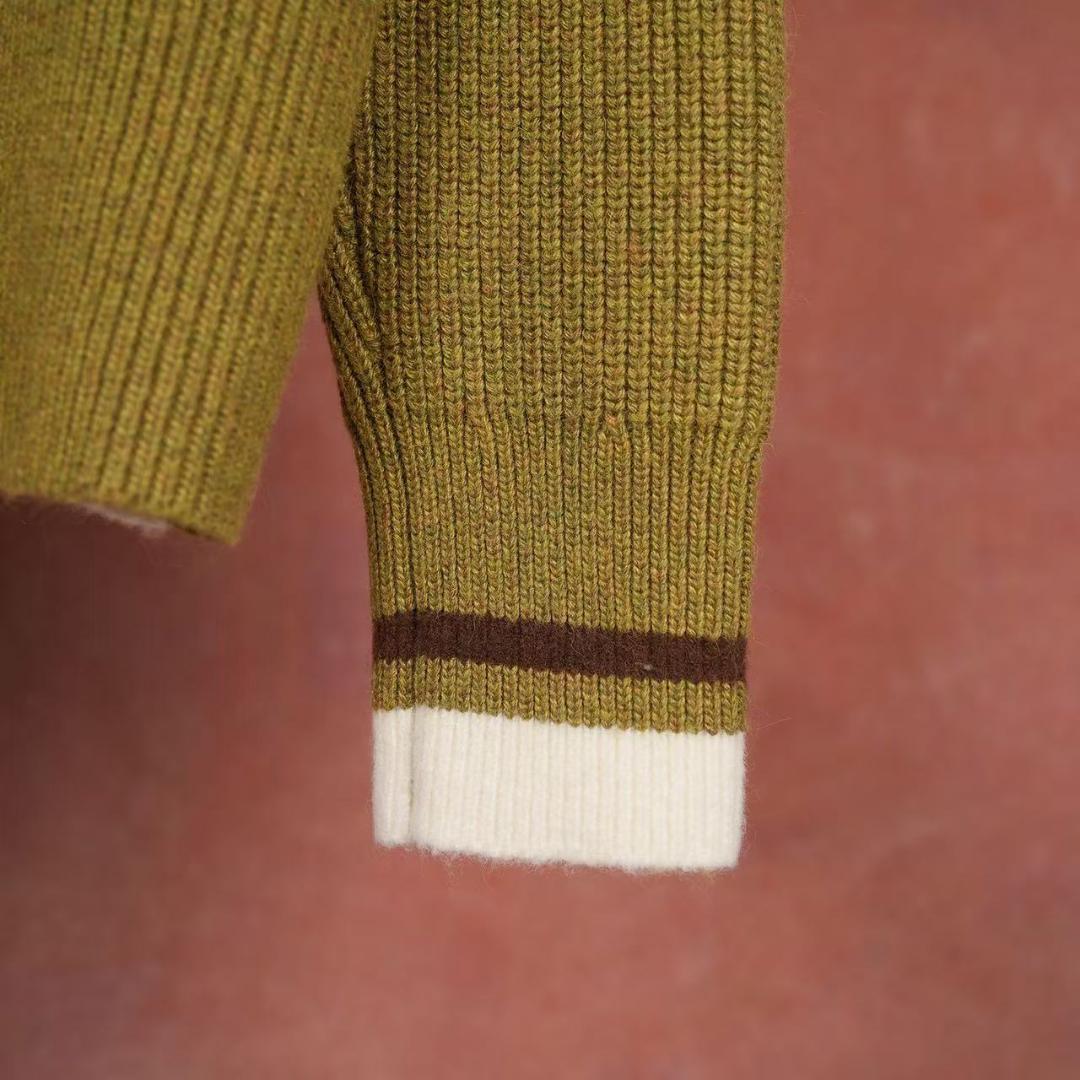 新品同様 AMI PARIS オリーブグリーン ウールセーター S - メルカリ