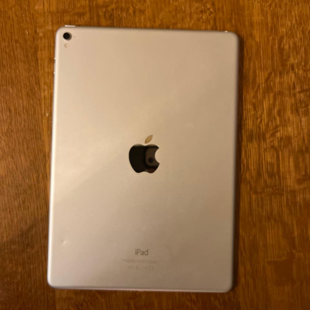 Apple iPad Pro 9.7in (256gb) シルバー 本体