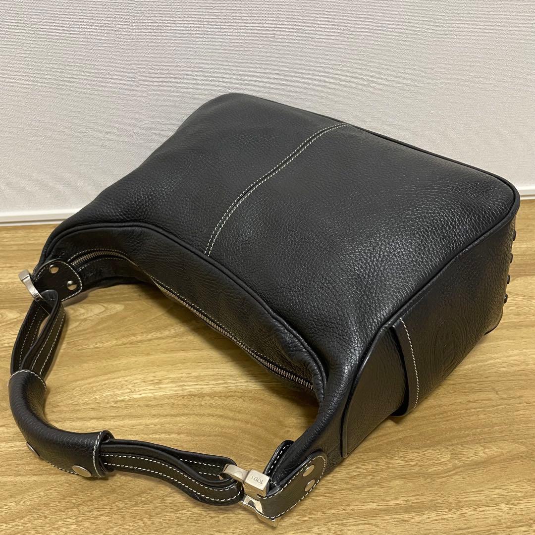 《美品》TOD’S （トッズ）レザー セミショルダーバッグ ブラック 黒