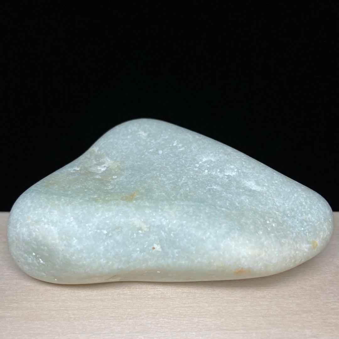 糸魚川翡翠　海中翡翠　海石　翡翠輝石　原石　261.8ｇ