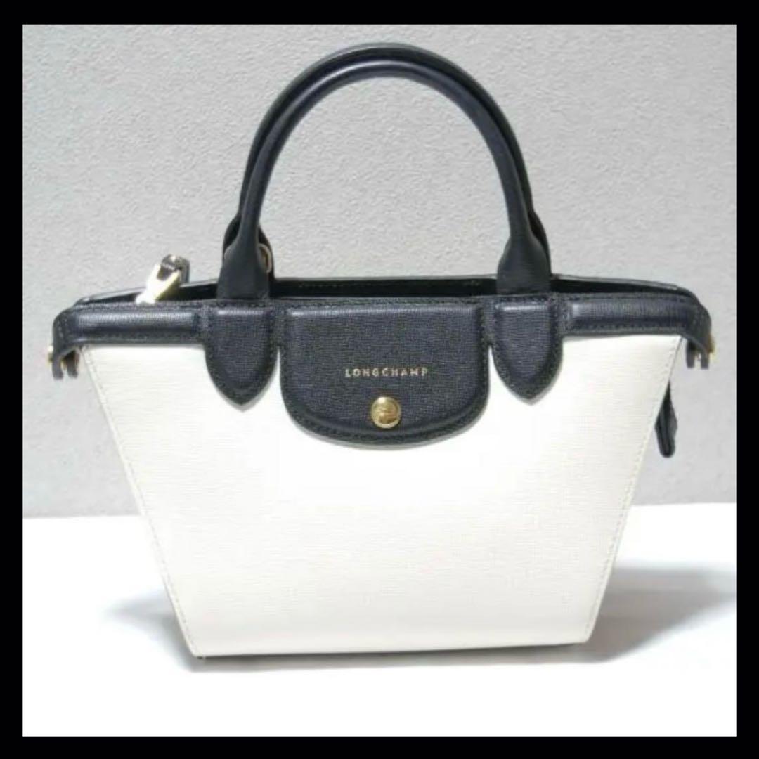 ♦️ほぼ新品♦️LONGCHAMロンシャンエリタージュ ショルダーバッグ ♦️お洒落♦️ LONGCHAMP（ロンシャン） ショルダーバッグ LE PLIAGE EXTRA ル プリ