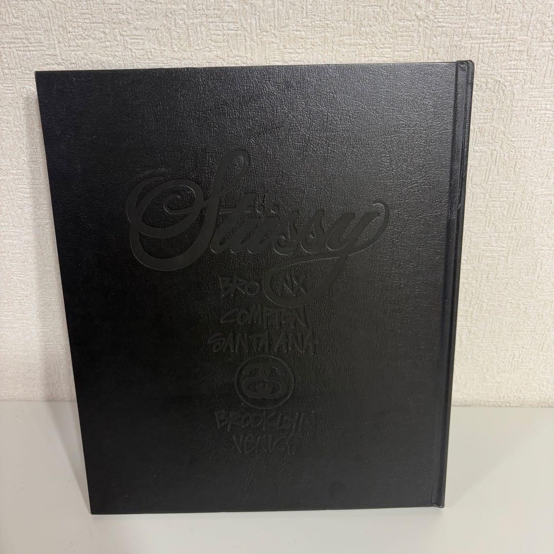 希少 STUSSY アートブック WORLD TOUR BLACKBOOK: