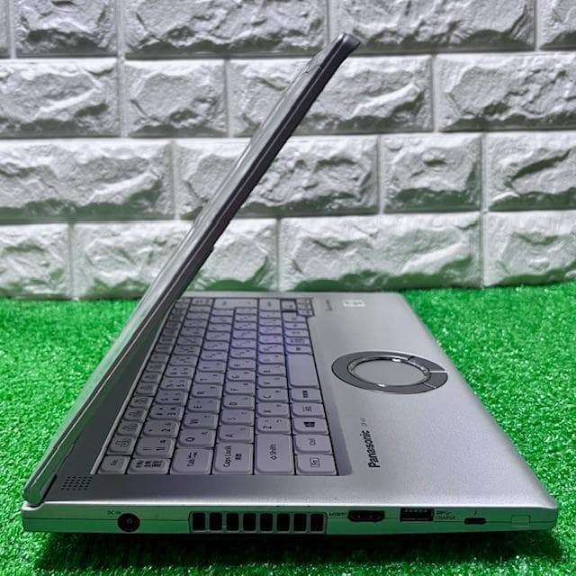 2020《フラッグシップモデル》DVD搭載！Panasonic CF-LV9