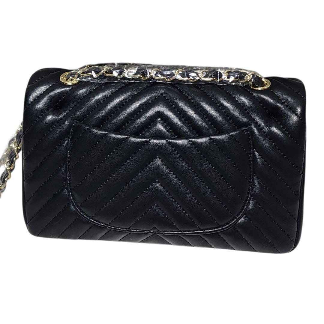 み*ま様 CHANEL ショルダーバッグ Vステッチ ノベルティ - メルカリ