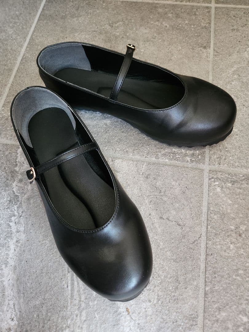 ラクバキ　美品　クラシックパンプス ブラック　-5キロサンダル