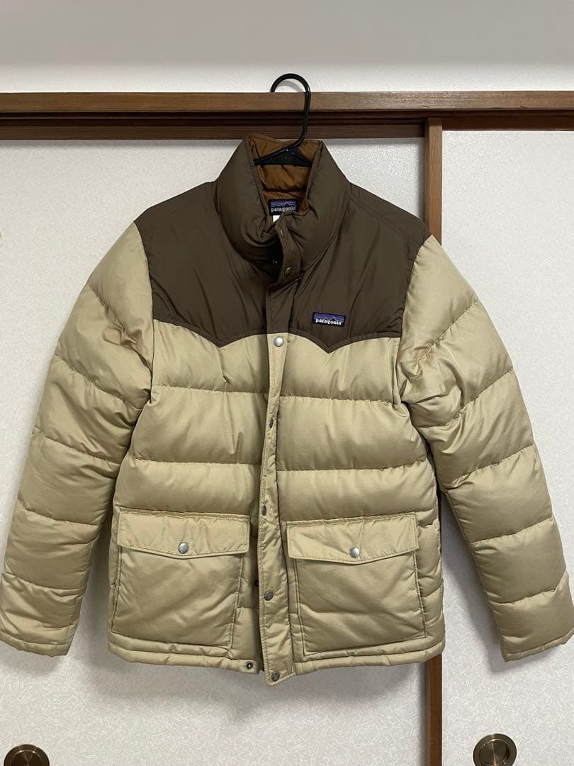 Patagoniaパタゴニア ダウンジャケット ベージュ 中古・古着通販】Patagonia (パタゴニア) ビビーダウンジャケット