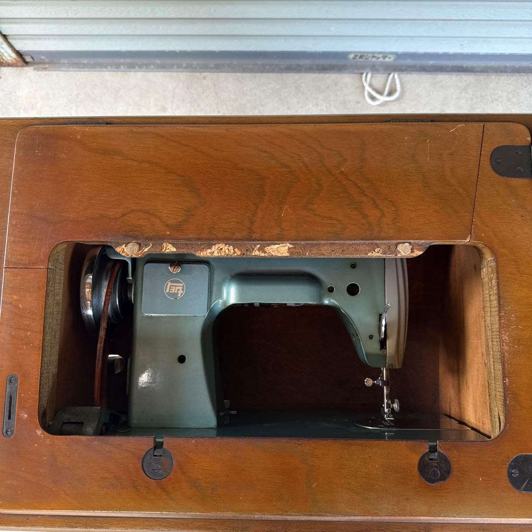 TOYOTA 足踏みミシン アンティーク ミシン 鉄脚 昭和レトロ - メルカリ