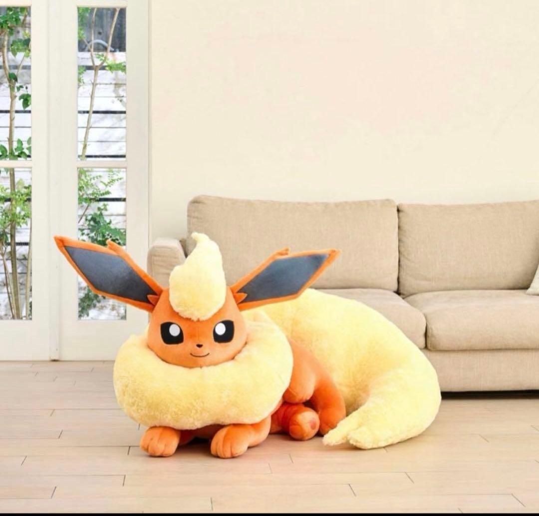 新品未開封 等身大 ブースター ぬいぐるみ 寝そべり 抽選販売】ぬいぐるみ 等身大ブースター 寝そべり ｜【公式】ポケモン