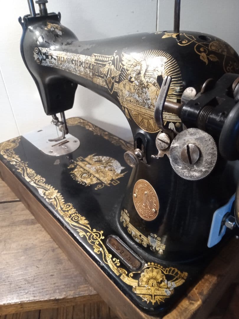 最終超特価　縫うためのアンティークミシン　シンガー　スフインクス　モーター付 ミシン紹介】SINGER(シンガー)アンティークミシン スフィンクス柄