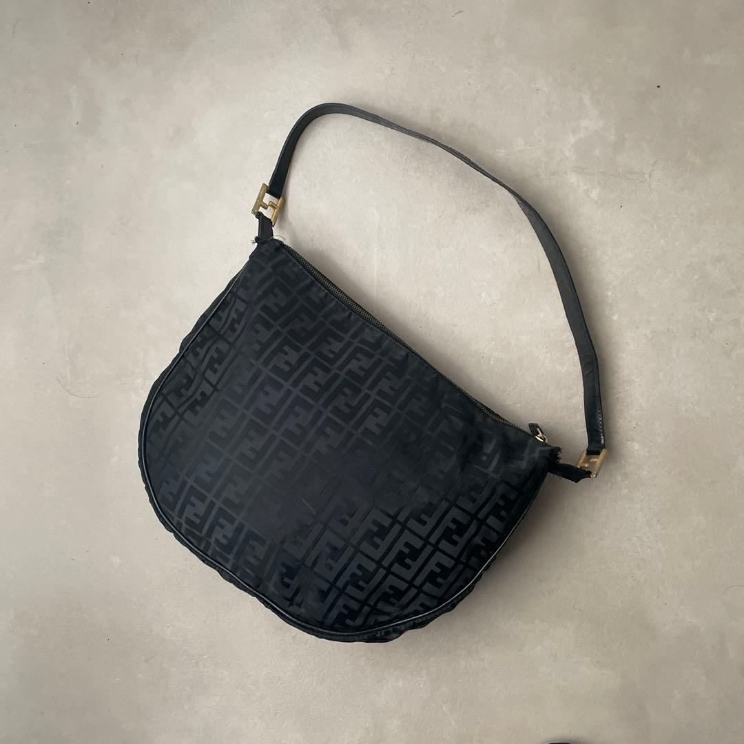 フェンディ FENDI キャンバス レザー ワンショルダーバッグ ブラック